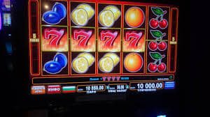 Live Roulette Wheel ကာစီနို ဘောလုံးလှည့်